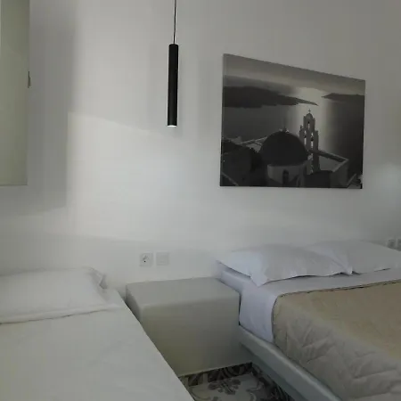Fira Economy Rooms 빌라 산토리니
