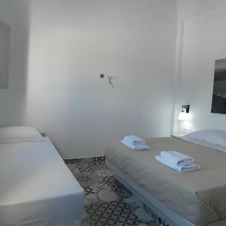 Fira Economy Rooms Willa